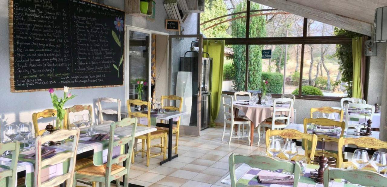 Hotel Lou Caleu Restaurant Le Rocher Des Abeilles Saint-Martin-de-Castillon Zewnętrze zdjęcie